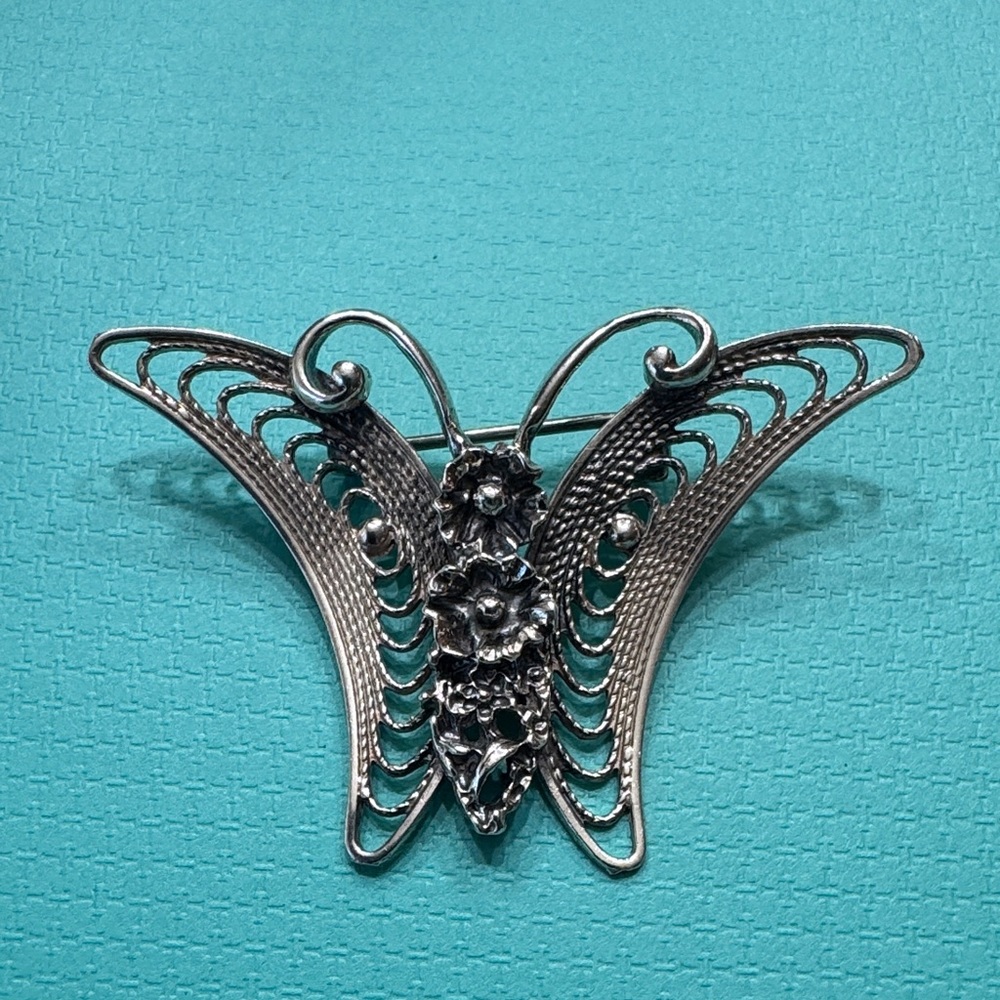 Elegant Silver Butterfly Brooch